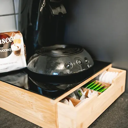 Zentral-kingsize Bett-playstation 4-hbf Nach Koeln Und Duesseldorf