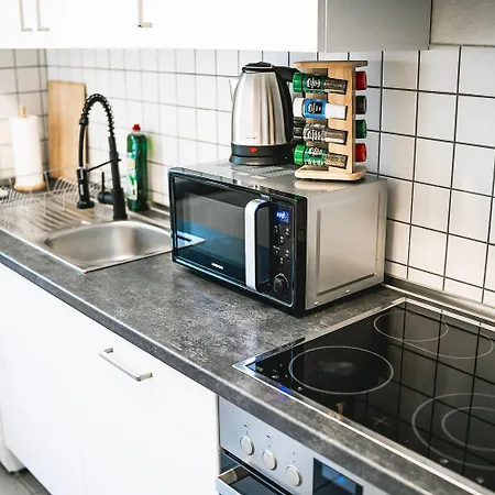 Zentral-kingsize Bett-playstation 4-hbf Nach Koeln Und Duesseldorf * Haan