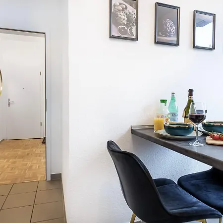 Apartment Zentral-kingsize Bett-playstation 4-hbf Nach Koeln Und Duesseldorf Haan