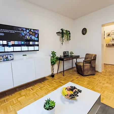 Zentral-kingsize Bett-playstation 4-hbf Nach Koeln Und Duesseldorf Apartment Haan