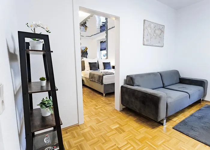 Zentral-kingsize Bett-playstation 4-hbf Nach Koeln Und Duesseldorf * Haan