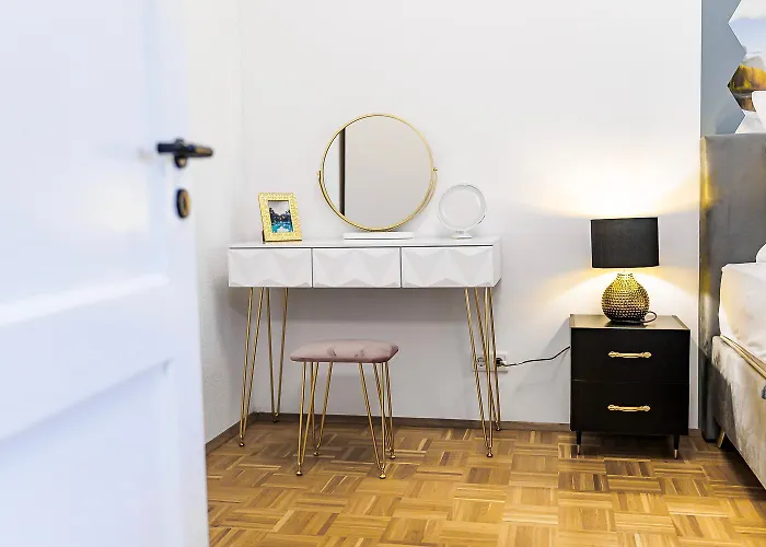 Zentral-kingsize Bett-playstation 4-hbf Nach Koeln Und Duesseldorf Appartement