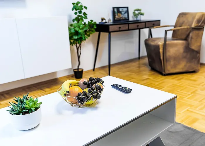 Zentral-kingsize Bett-playstation 4-hbf Nach Koeln Und Duesseldorf Appartement *