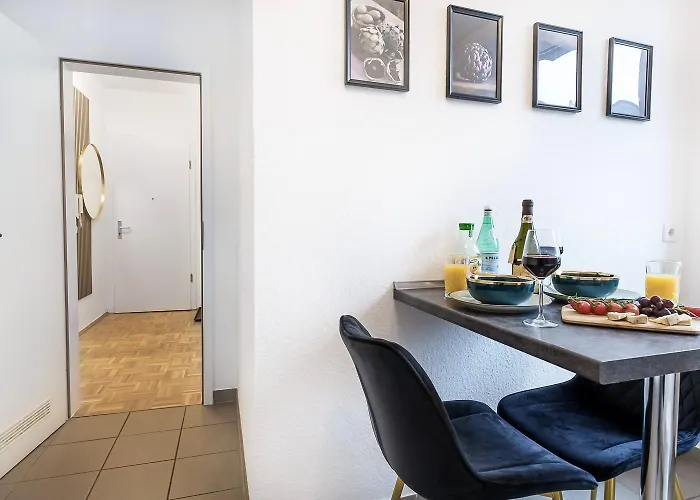 Appartement Zentral-kingsize Bett-playstation 4-hbf Nach Koeln Und Duesseldorf Haan